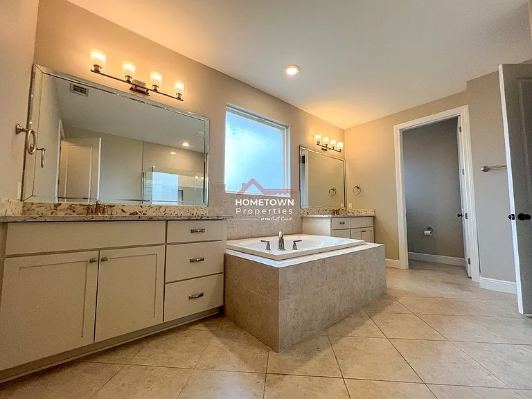1467 W Shores Blvd — Photo 20
