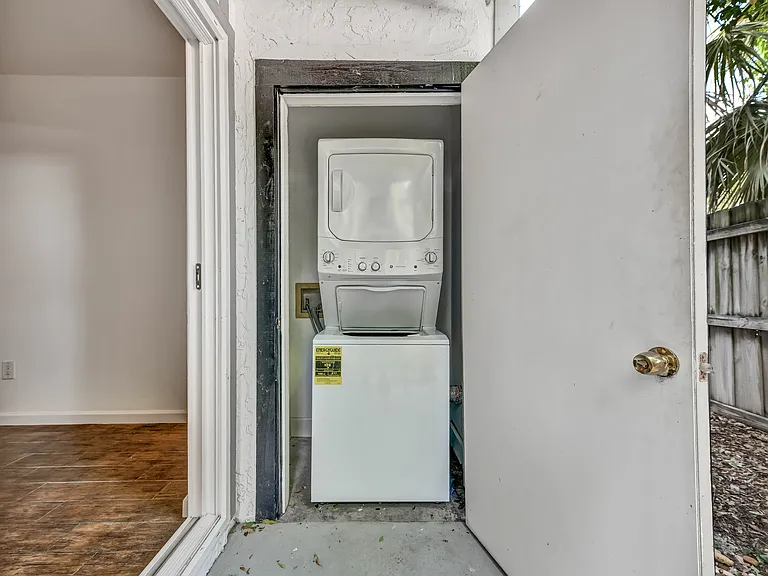 3109 W Horatio St #16 — Photo 22