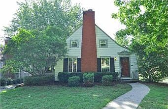 Don't miss this Charming home in Armour Hills!