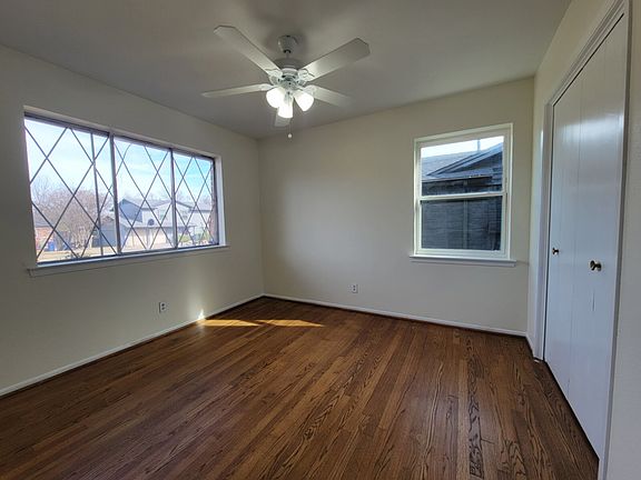 3rd image of 1518 Carroll Dr
