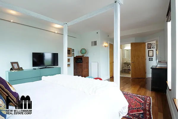 Sold by NMRE | media 7