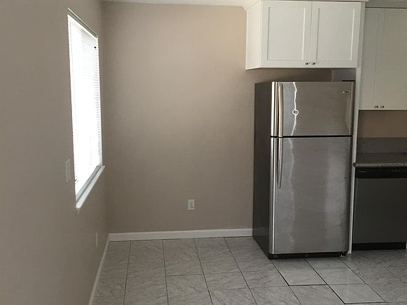 3rd image of 238 N 4th Ave #101