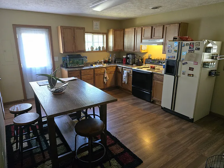 610 Nebraska Ave — Photo 4