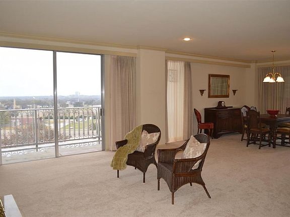 4th image of 4924 Cobbs Dr APT 5G