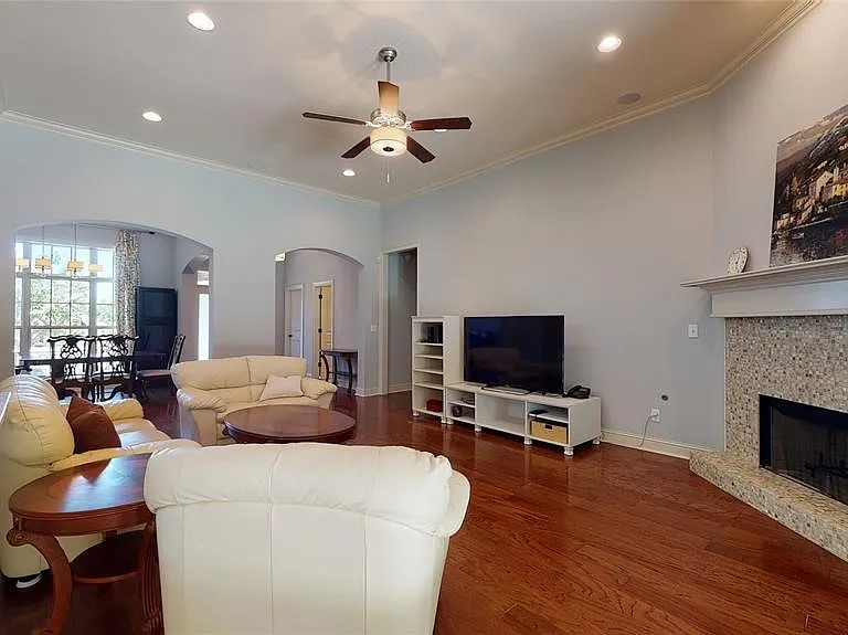 9131 Thetford Way — Photo 6