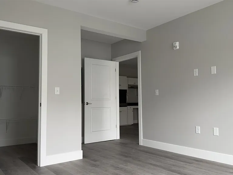 251 Sladen St #105 — Photo 8