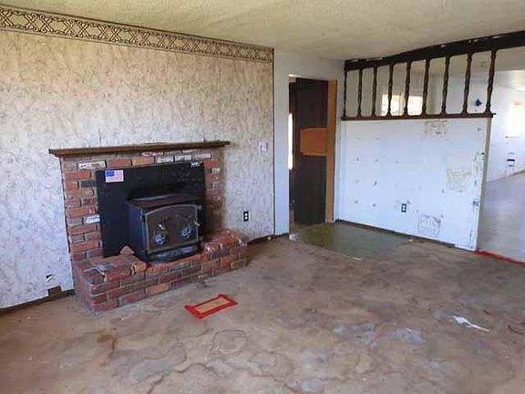 Living Room- Fireplace