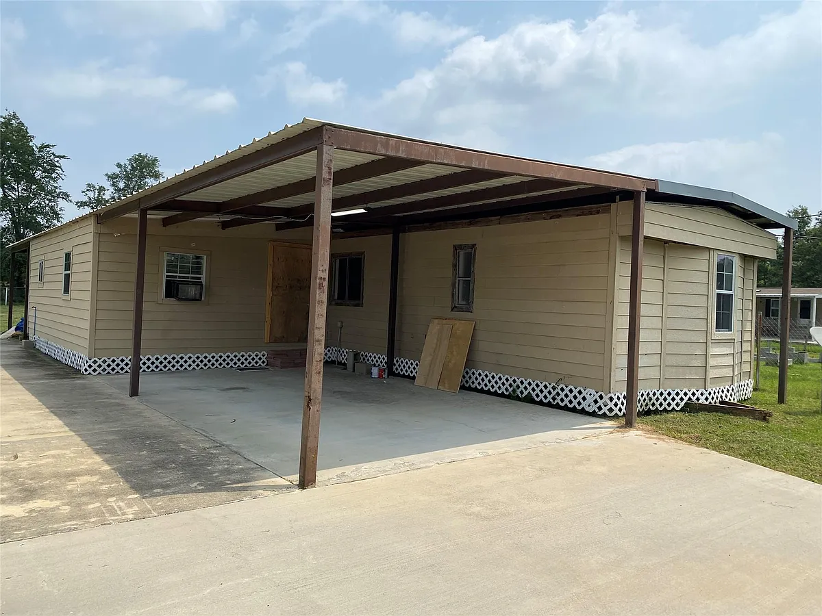 Building Photo - 205 Road 3401