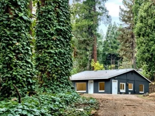 5600 Pony Express Ct, Pollock Pines, CA 95726