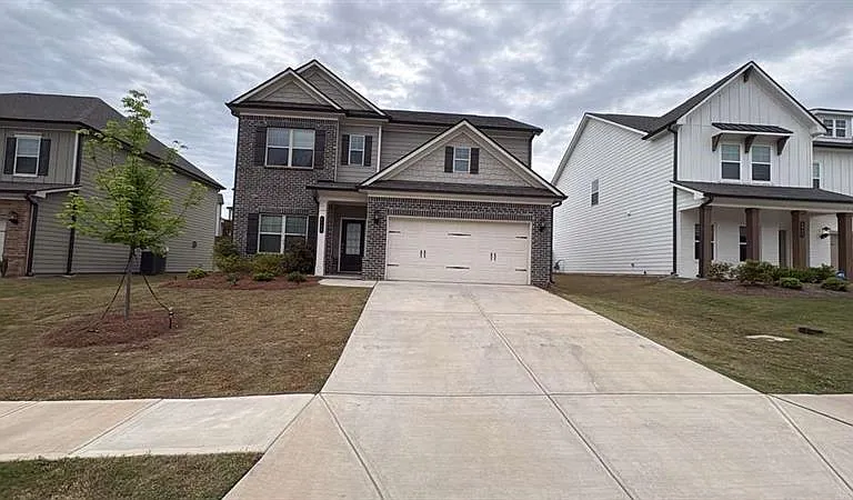 4599 Silver Oak Dr — Photo 1
