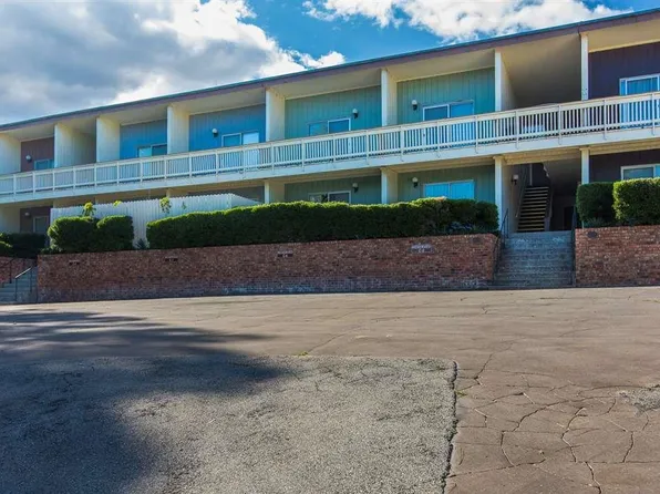 2562 Sam Rayburn Pkwy, Brookeland, TX 75931