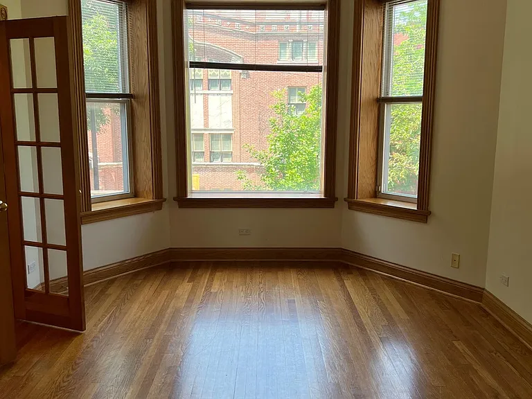 1241 W Addison St #2 — Photo 7