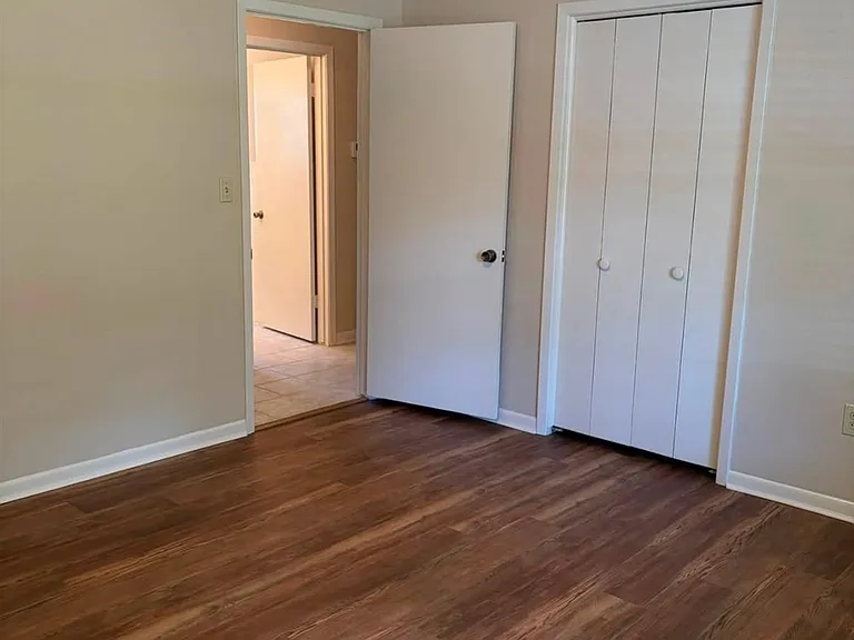 18450 Highway 110 N — Photo 10