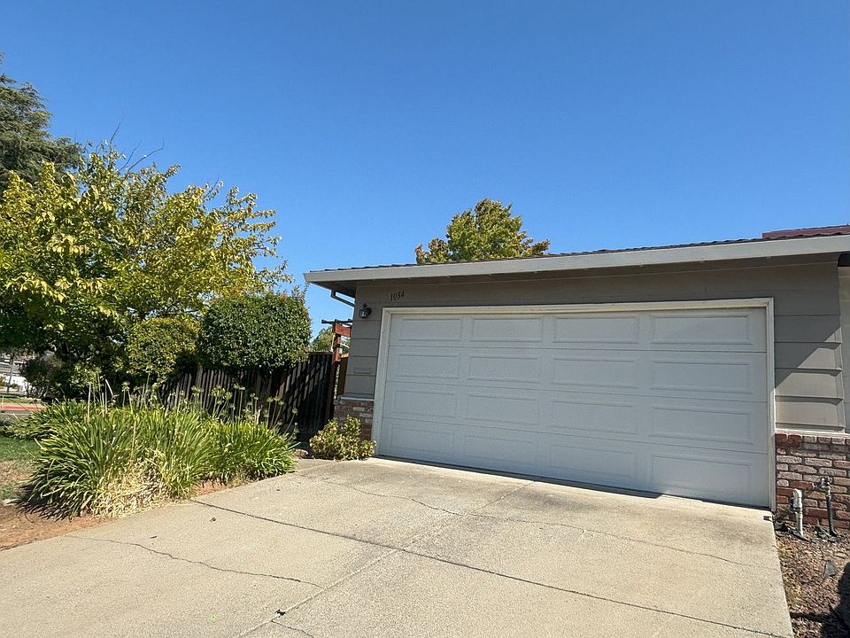 1st image of 1034 Bret Knoll Ct