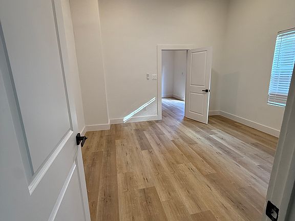 3rd image of 1118 Wyoming St #B