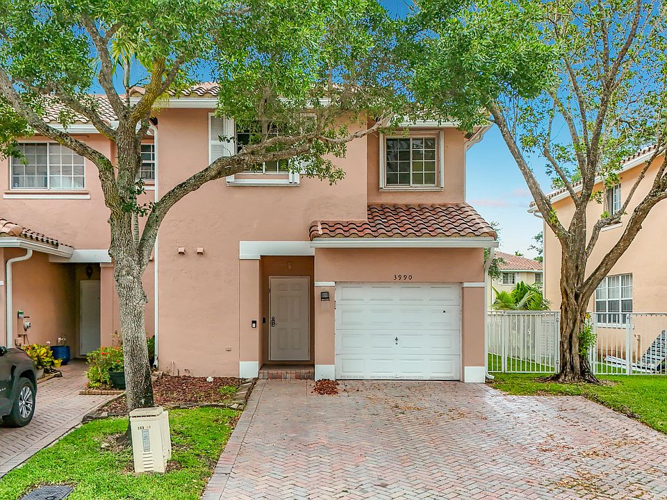 1st image of 3990 NW 92nd Avenue