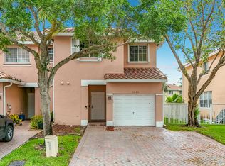 3990 NW 92nd Ave, Sunrise, FL 33351