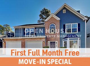 5260 Harbins Point Ln NW, Lilburn, GA 30047