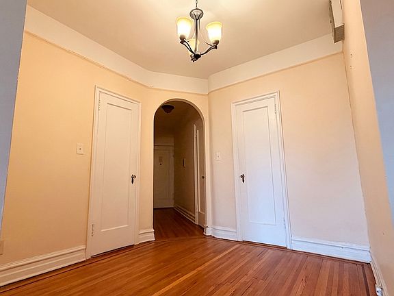 4th image of 9949 Shore Rd #35