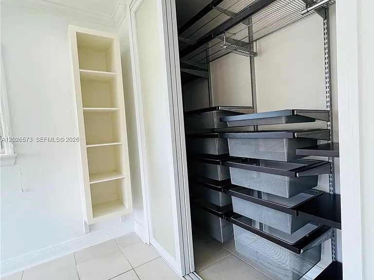 2033 Calais Dr #5 — Photo 20
