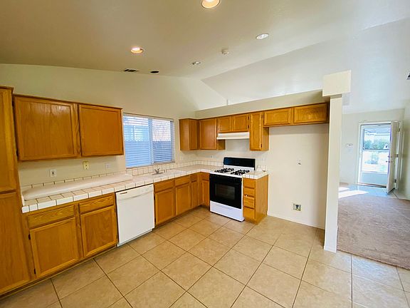 5th image of 8909 Harvest Hill Way