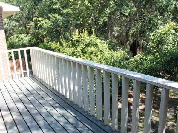 800 Mallery St APT 24, Saint Simons Island, GA 31522