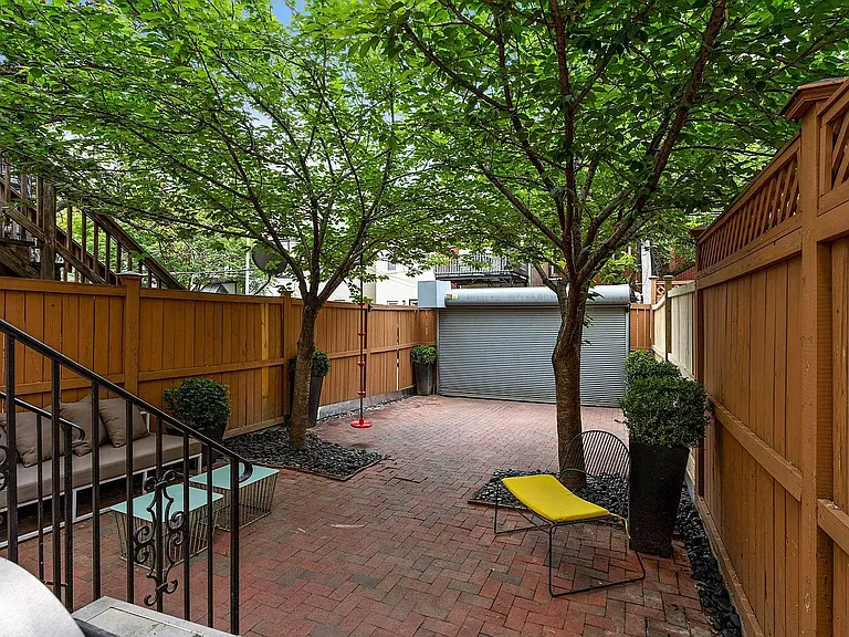 928 T St NW — Photo 3