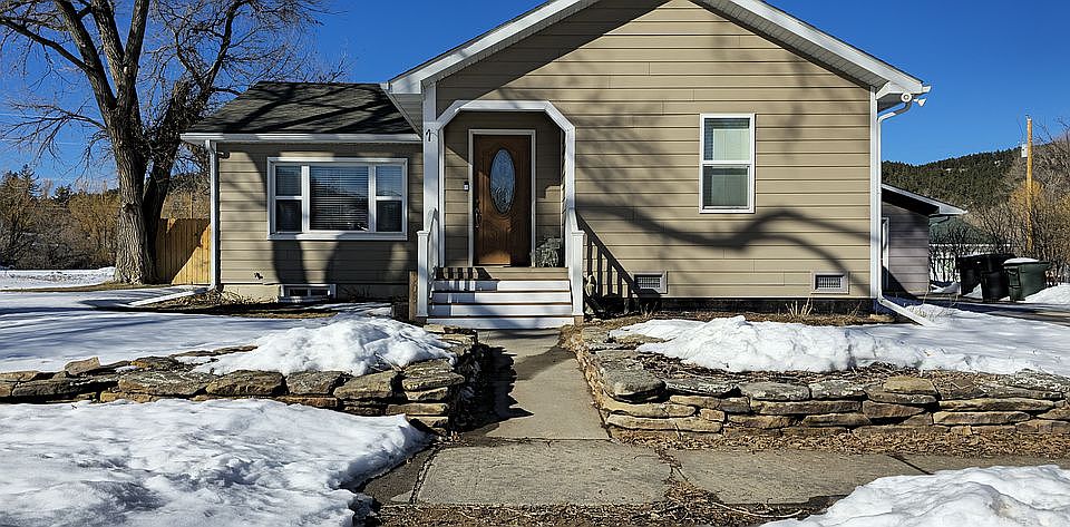 1st image of 503 E Warren St