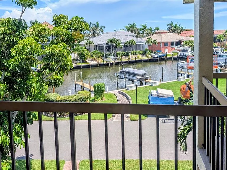 3850 Mariners Walk #723 — Photo 4