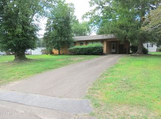 8101 Luscombe Dr, Knoxville, TN 37919