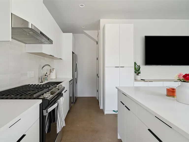 7505 Wynne Ln #2 — Photo 9