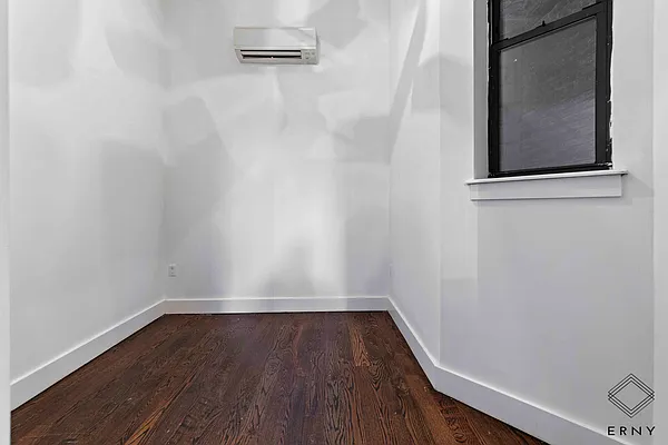 Rented by ERNY LLC | media 13