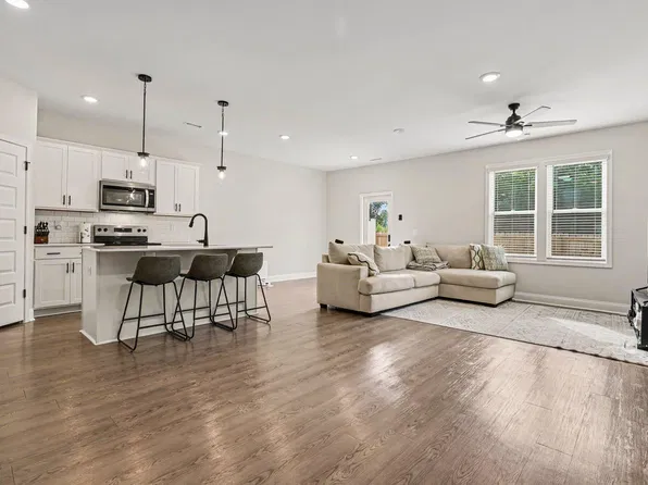 79 Calluna Dr, Clayton, NC 27520