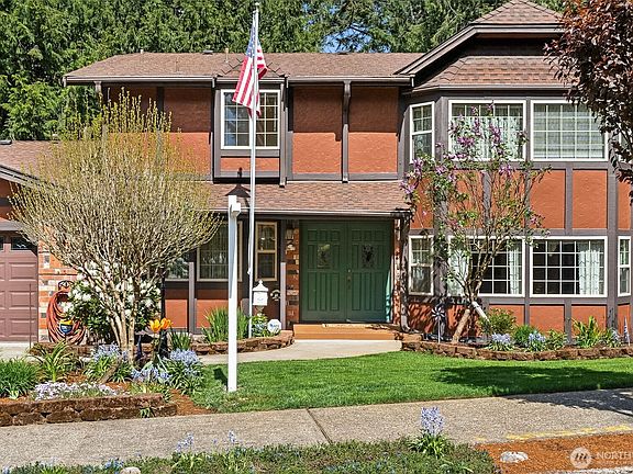 3rd image of 3405 26th Street SE