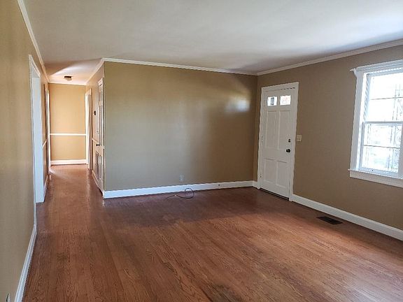 5th image of 6615 Charlotte Pike