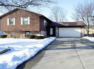 1402 Chadwick Dr, Normal, IL 61761