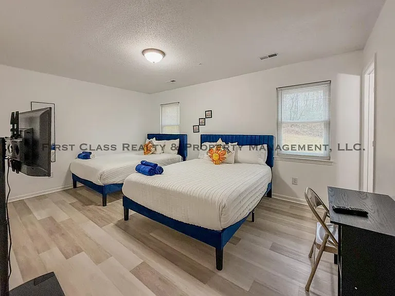 5819 Woodrock Ct — Photo 22