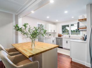 27 Obtuse Rd S, Brookfield, CT 06804