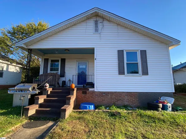 211 Sumter St, Joanna, SC 29351