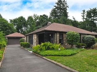 671 Lindley Rd, Glenside, PA 19038