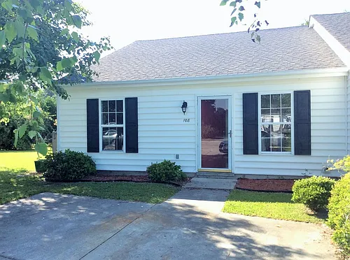 108 Christopher Ct Photo 1