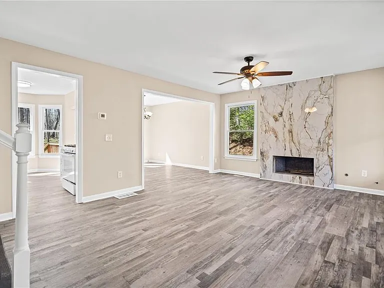 228 Hawkins Farm Cir — Photo 7