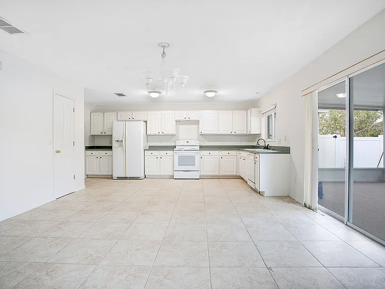 1843 Morning Sky Dr — Photo 8