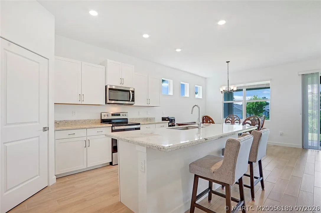 4 bed, 2.0 bath, 2034 sqft, $3,450 — Photo 1