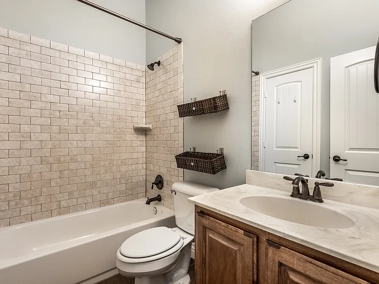 2304 NW 156th St — Photo 14