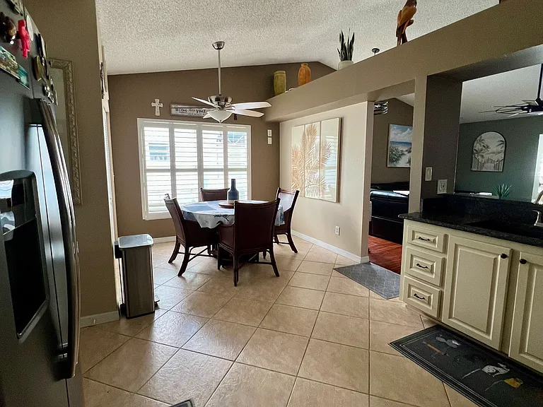 4335 Foxboro Dr — Photo 9