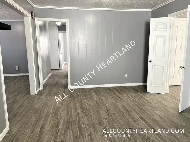 3328 NW 29th St — Photo 7