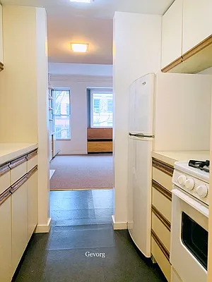 Rented by Corcoran | media 7