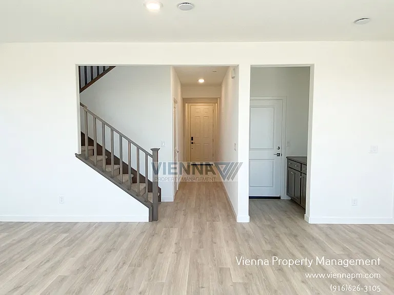7361 Moon Dream Way — Photo 4