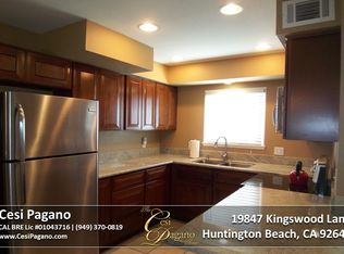 19847 Kingswood Ln, Huntington Beach, CA 92646